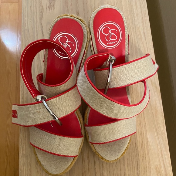 Jessica Simpson Wedge - Size 6 - Picture 2 of 10